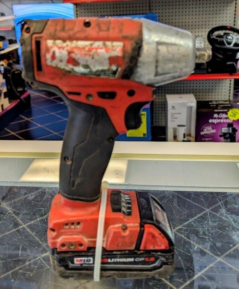 Milwaukee Impact Driver With Battery
