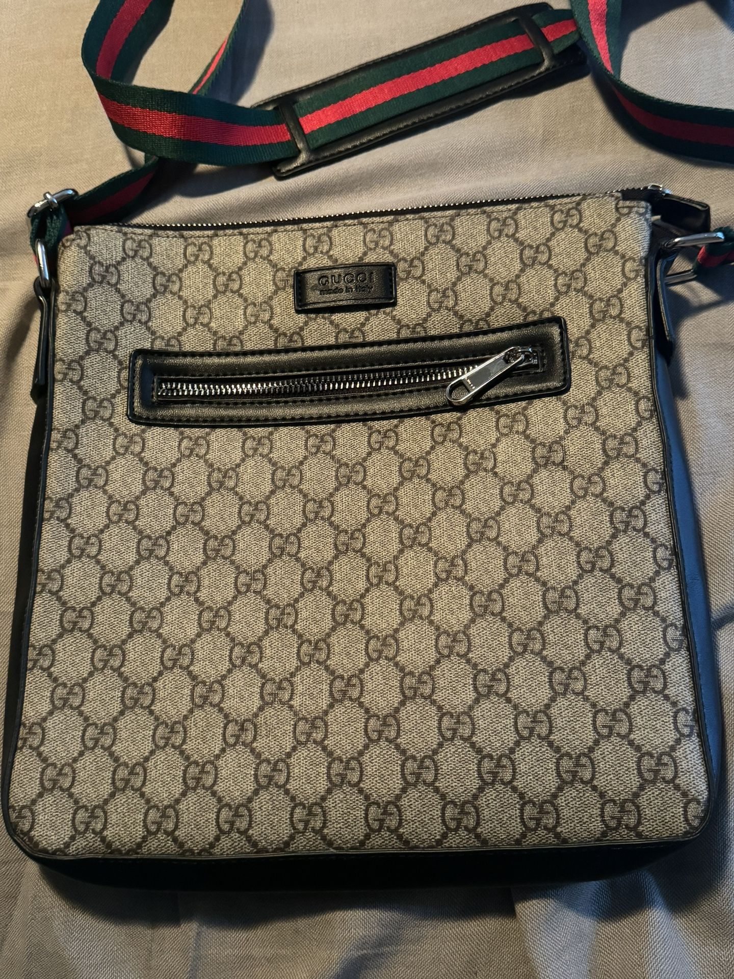 Gucci Messenger Bag