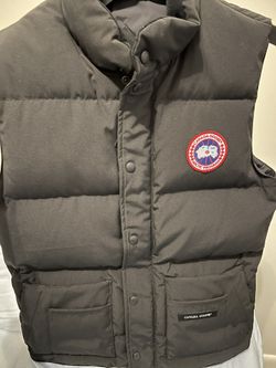 Canada Goose Vest Size Small