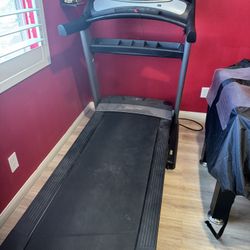 Nordic track Treadmill 