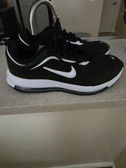 Nike Air Max  9.5