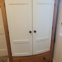 Armoire/ Armario