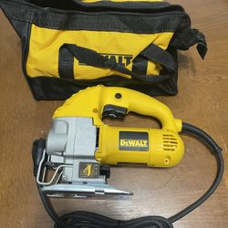DEWALT Jig Saw, Top Handle, 5.5-Amp (DW317K)