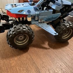Lego Technic Megalodon