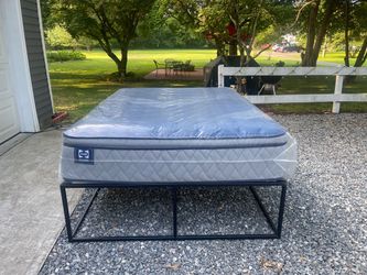 Sealy Icon Queen Mattress