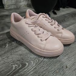 Girls sneakers size 3
