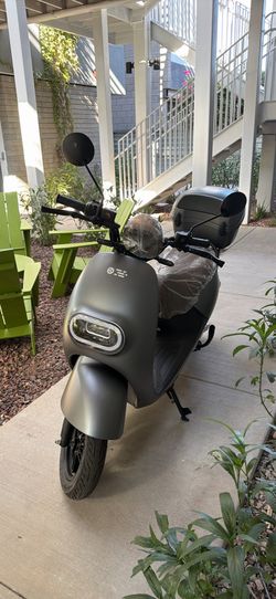 Urbomo LX02 Electric Scooter
