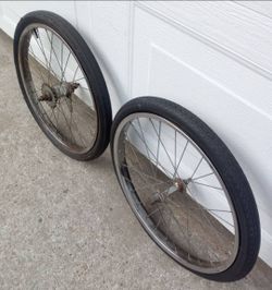 Vintage 20" Schwinn Sting - Ray S7 Front and Rear Wheels