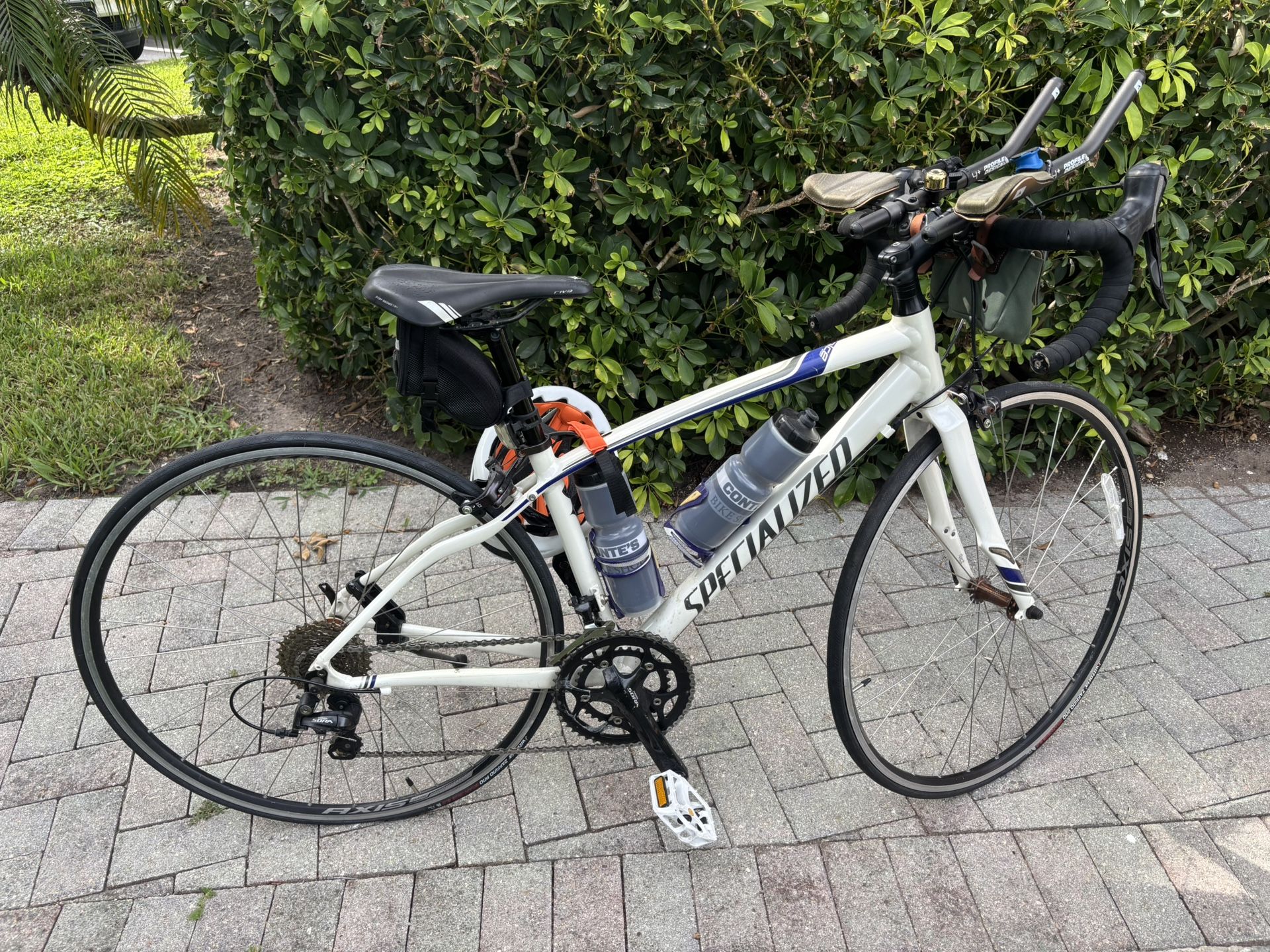 Specialized Dolce Sport Woman’s Road Bicycle