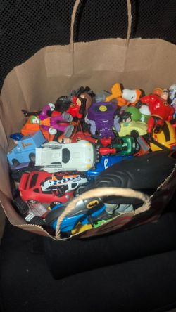 Used toys bag and good ones