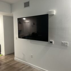 Tv Mount/ Tv On Your Wall