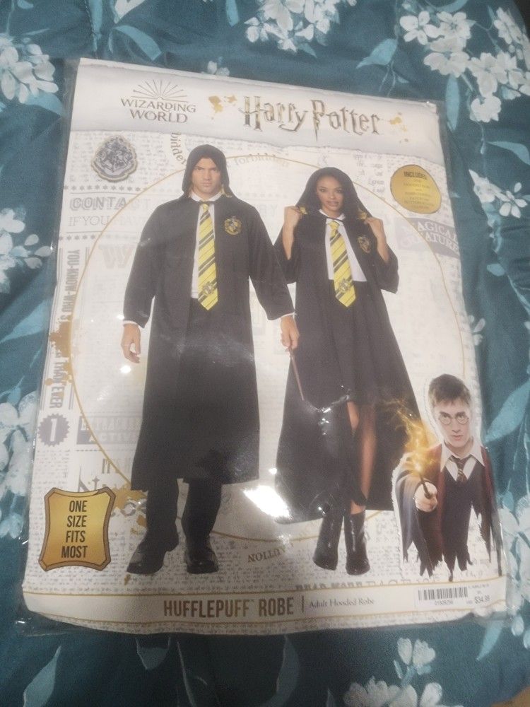 Harry Potter Wizardly World Hufflepuff Rone