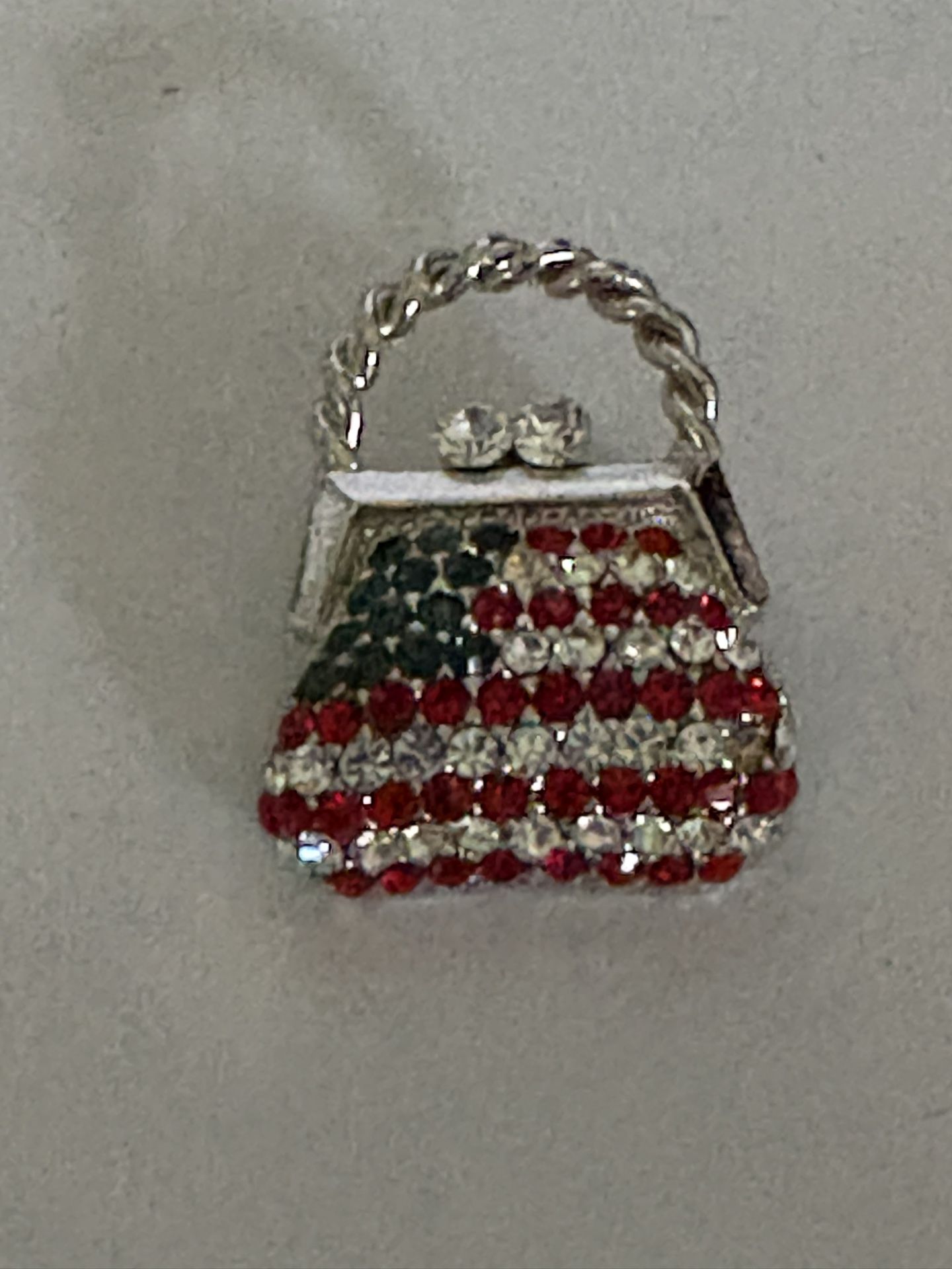 Mirnage American Flag Pocketbook Pin