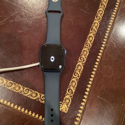 Apple Watch 7th Gen 41MM Like New With Box