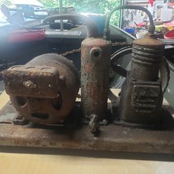 Air Compressor.Very Old