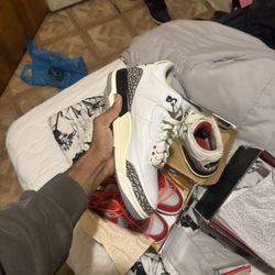 White Cement Jordan 3 Dead Stock