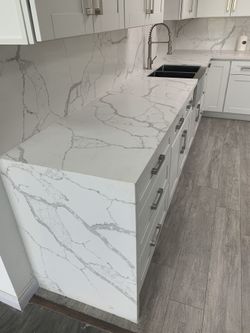 Calaccata White Quartz Prefab Countertops 110”x26”