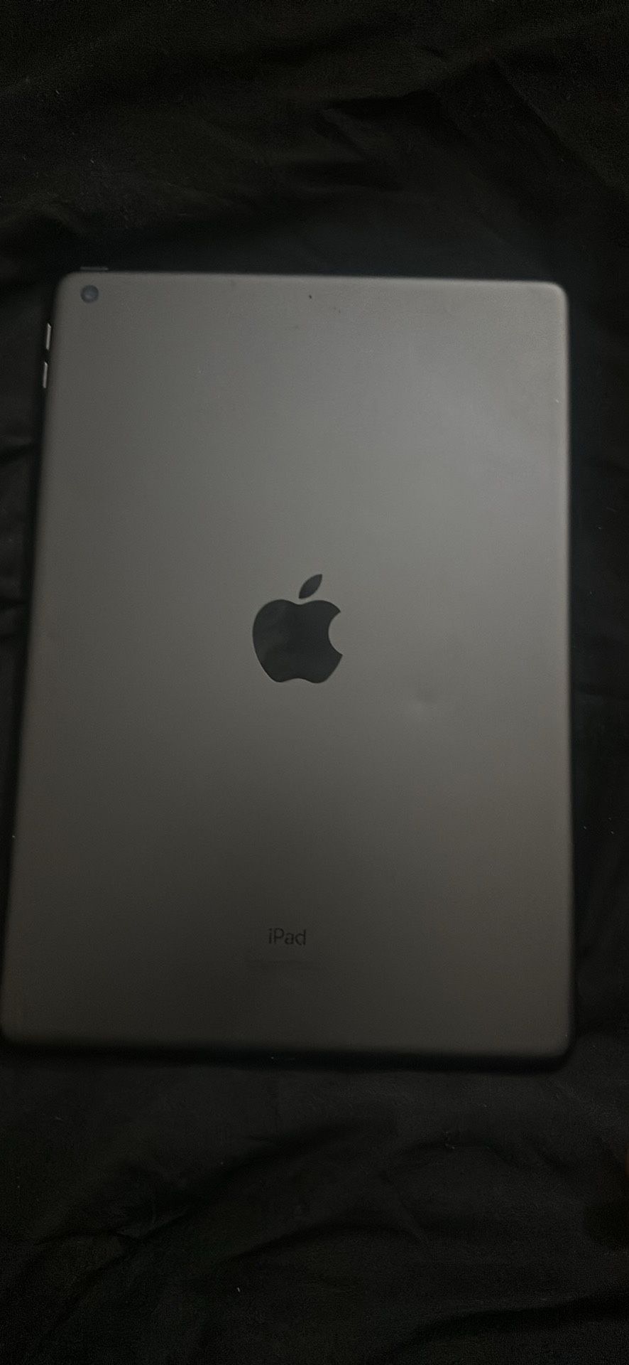 iPad 9th Gen Like New Firm Price 180-200
