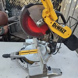 DEWALT 15 Amp Corded 12 in. Double Bevel Sliding Compound Miter Saw, Blade Wrench and Material Clamp