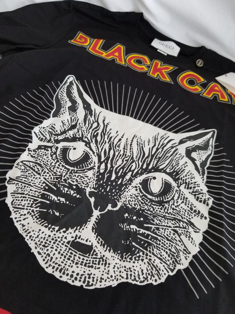 schildpad Outlook Negen Gucci Black Cat T-Shirt for Sale in Fort Worth, TX - OfferUp
