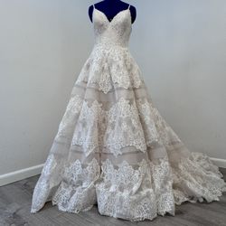 Brand New Luxurious Floral Lace  Wedding Dress