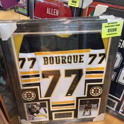 Bruins Ray Bourque Autograph Framed Jersey