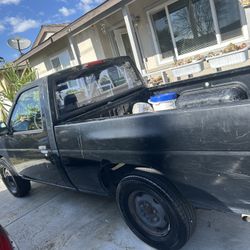 1997 Nissan Pickup 