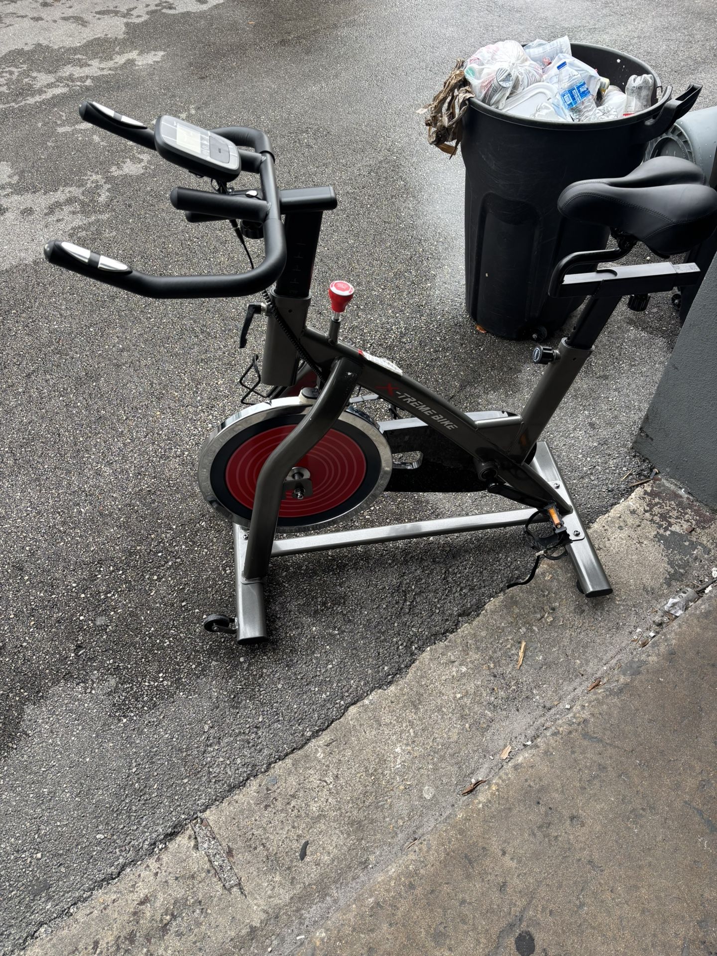 Exercise bike 