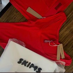 Skims set
