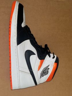 Jordan 1 Highs Electro Orange size 10