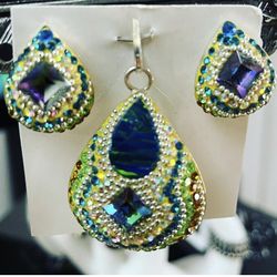 Earrings And Pendant 