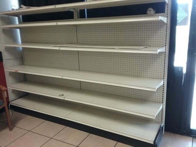 Gondola shelving 10 sections