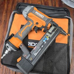 18 Gage Narrow Crown Stapler