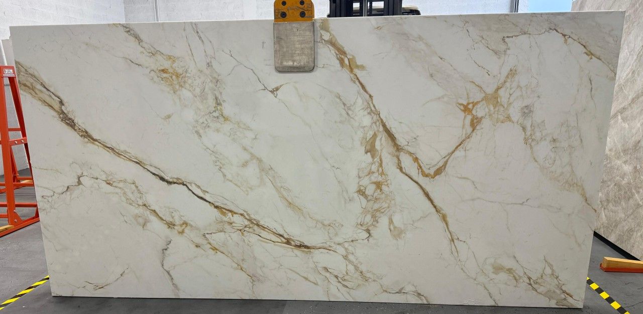 Quartz Calacatta 3CM