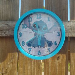 Stitch clock