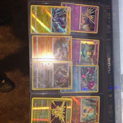 Holographic Pokémon Card Bundle
