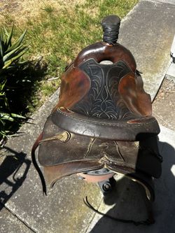 western horse saddle