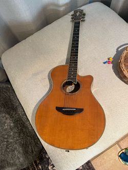Yamaha APX-10T electric acoustic guitar with case