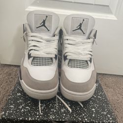 military Jordan 4s 
