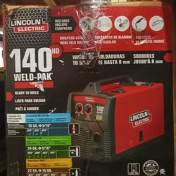 Lincoln Electric 140 Weld-Pak.  Mig/Flux-Cored Wire Feed Welder. 
