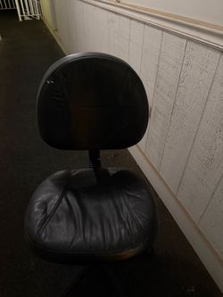Desk chair