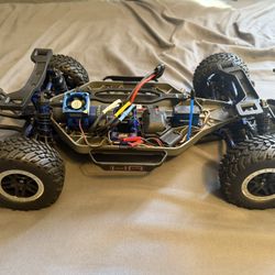 Traxxas Slash VXL 4X4 (upgraded)