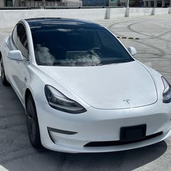 2020 Tesla Model 3 Premium Plus