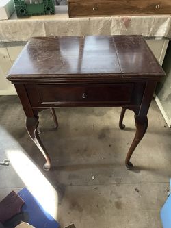 Singer Antique Sewing Machine Table Vintage 