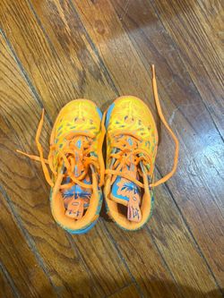 Basketball Sneakers Orange Blue