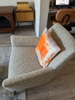Chester, entryway table, two chairs, coat/shoe rack