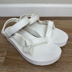 Teva Women’s White Flatform Universal Sandals, Size 8