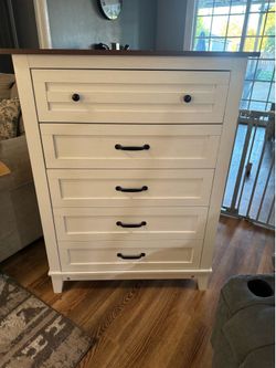 5 Drawer Dresser, 41.3 Inch Tall Freestanding Wooden Storage Chest - Ideal Closet Organizer for Bedroom, Living Room or Entryway