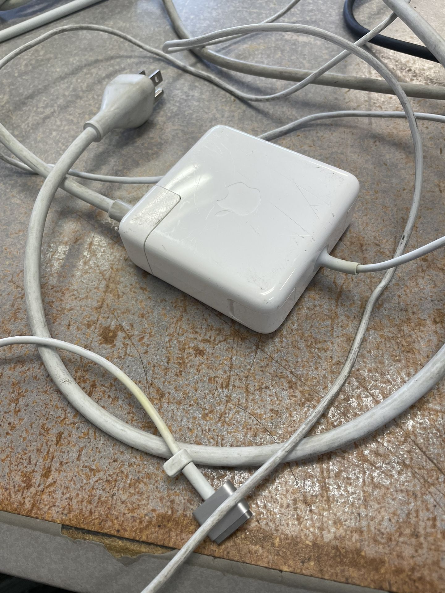 Genuine Apple MacBook Pro Charger MagSafe 2  85W