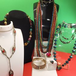  #1459 LOT OF NATIVE SPIRITS   VINTAGE COLLECTION, ALL VINTAGE IN EXCELLENT CONDITION.
